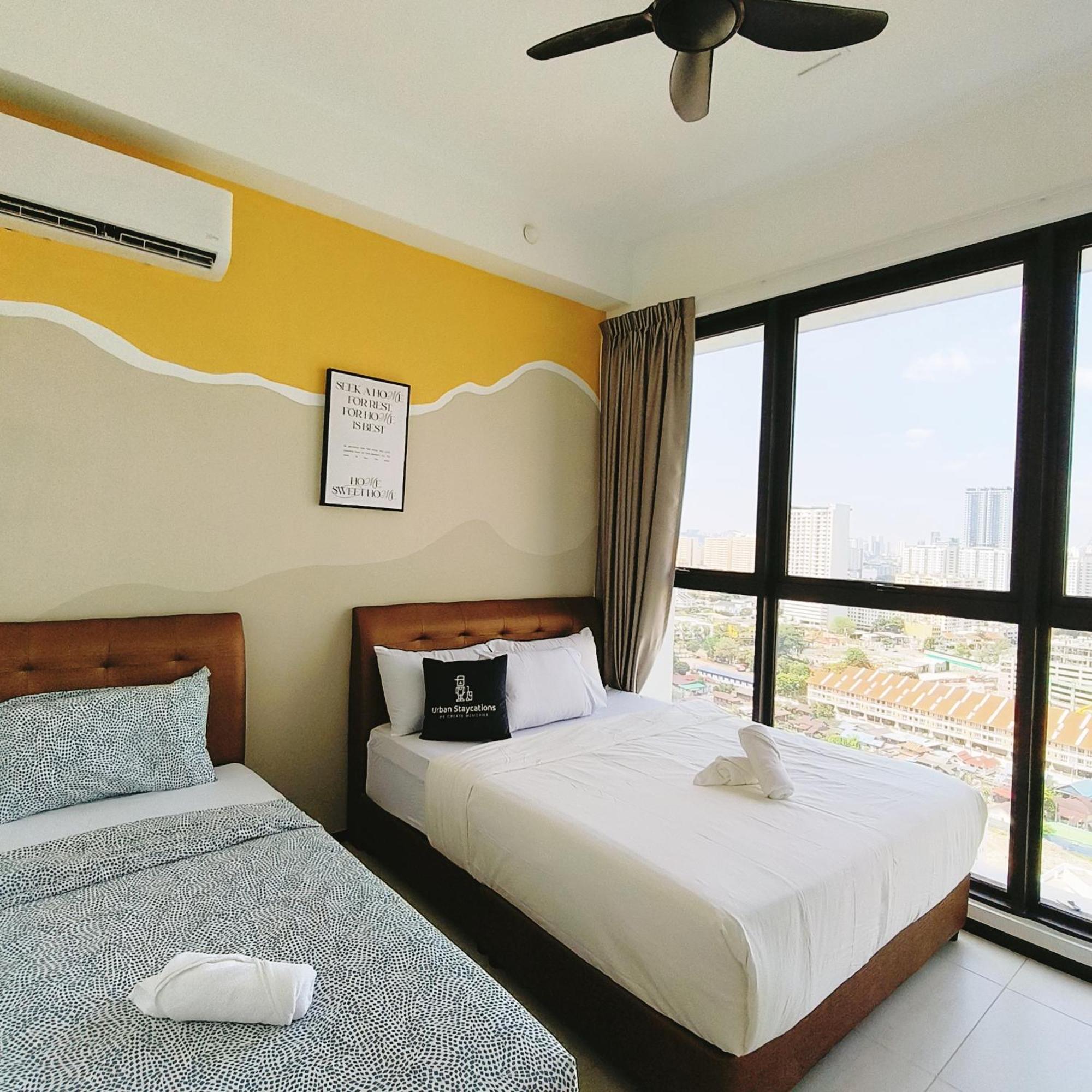 New 2br Or 3br Homey Getaway 7 To 10 Pax At Urban Suites, Georgetown By Urban Staycation Lod Apartment