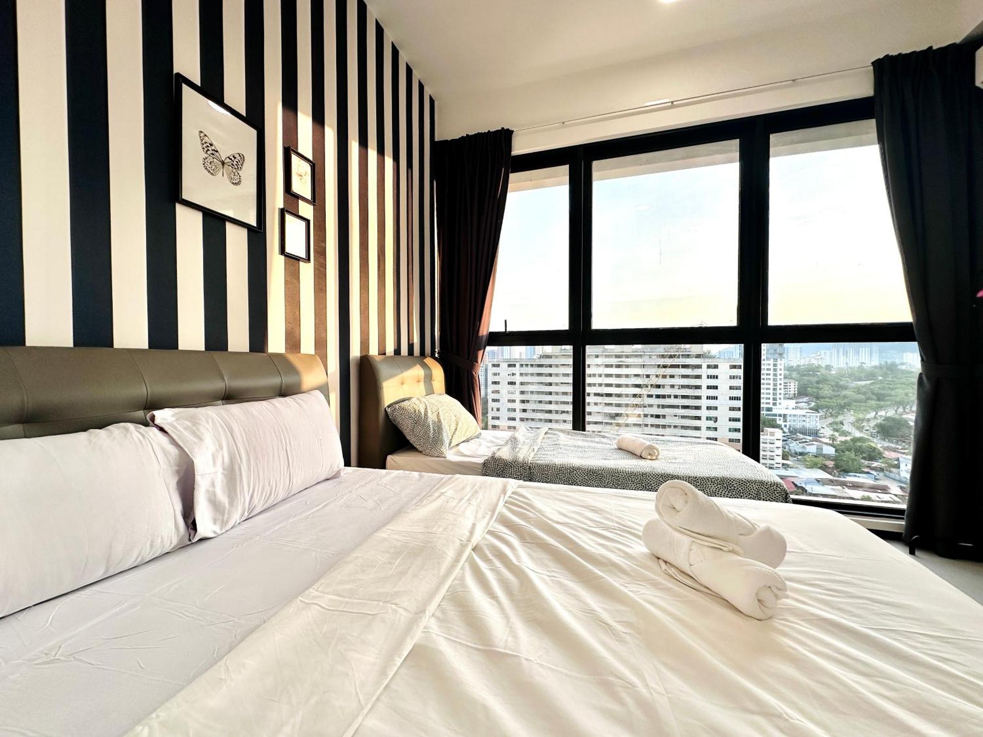 New 2br Or 3br Homey Getaway 7 To 10 Pax At Urban Suites, Georgetown By Urban Staycation Lod Apartment Jelutong