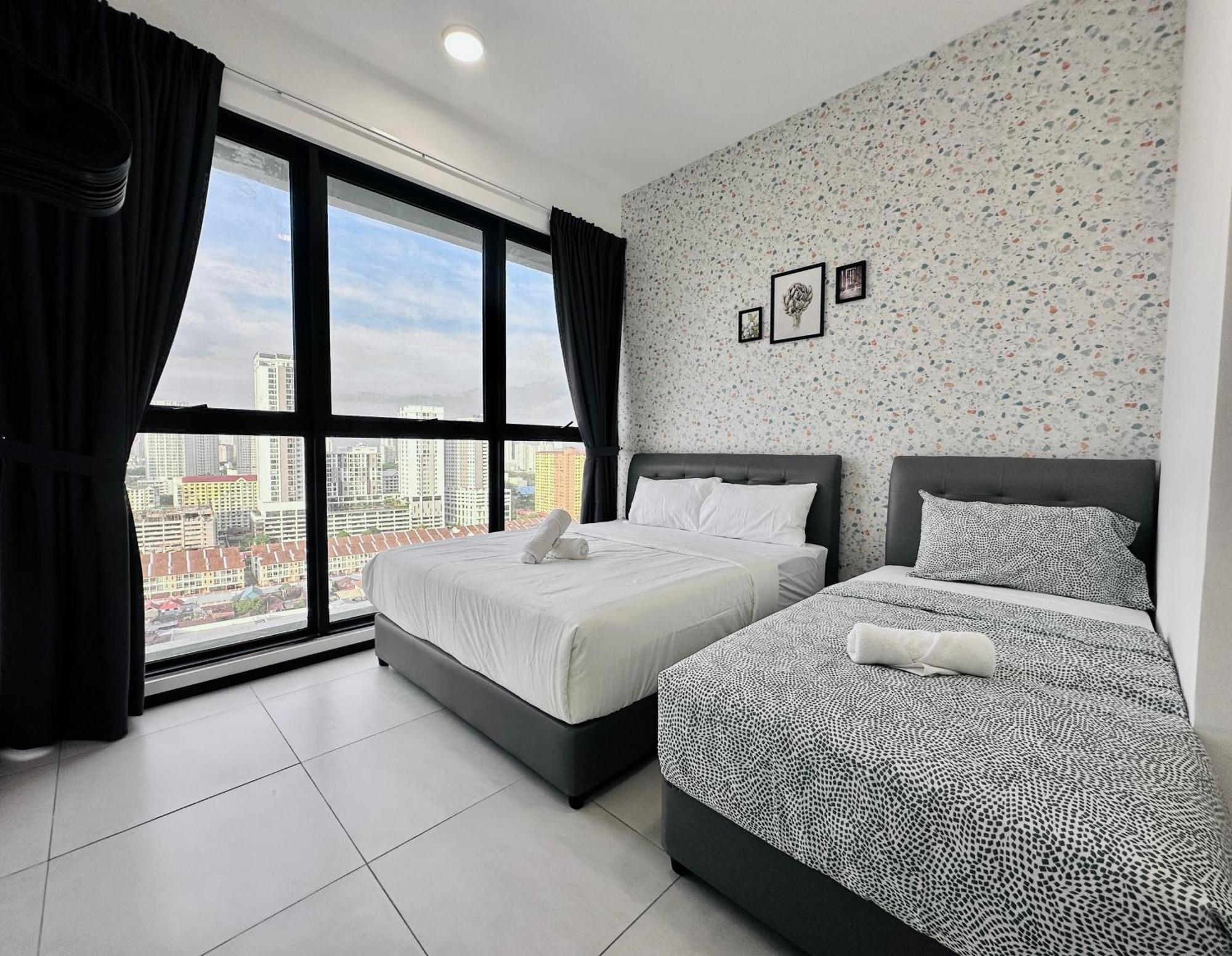 New 2br Or 3br Homey Getaway 7 To 10 Pax At Urban Suites, Georgetown By Urban Staycation Lod * Jelutong