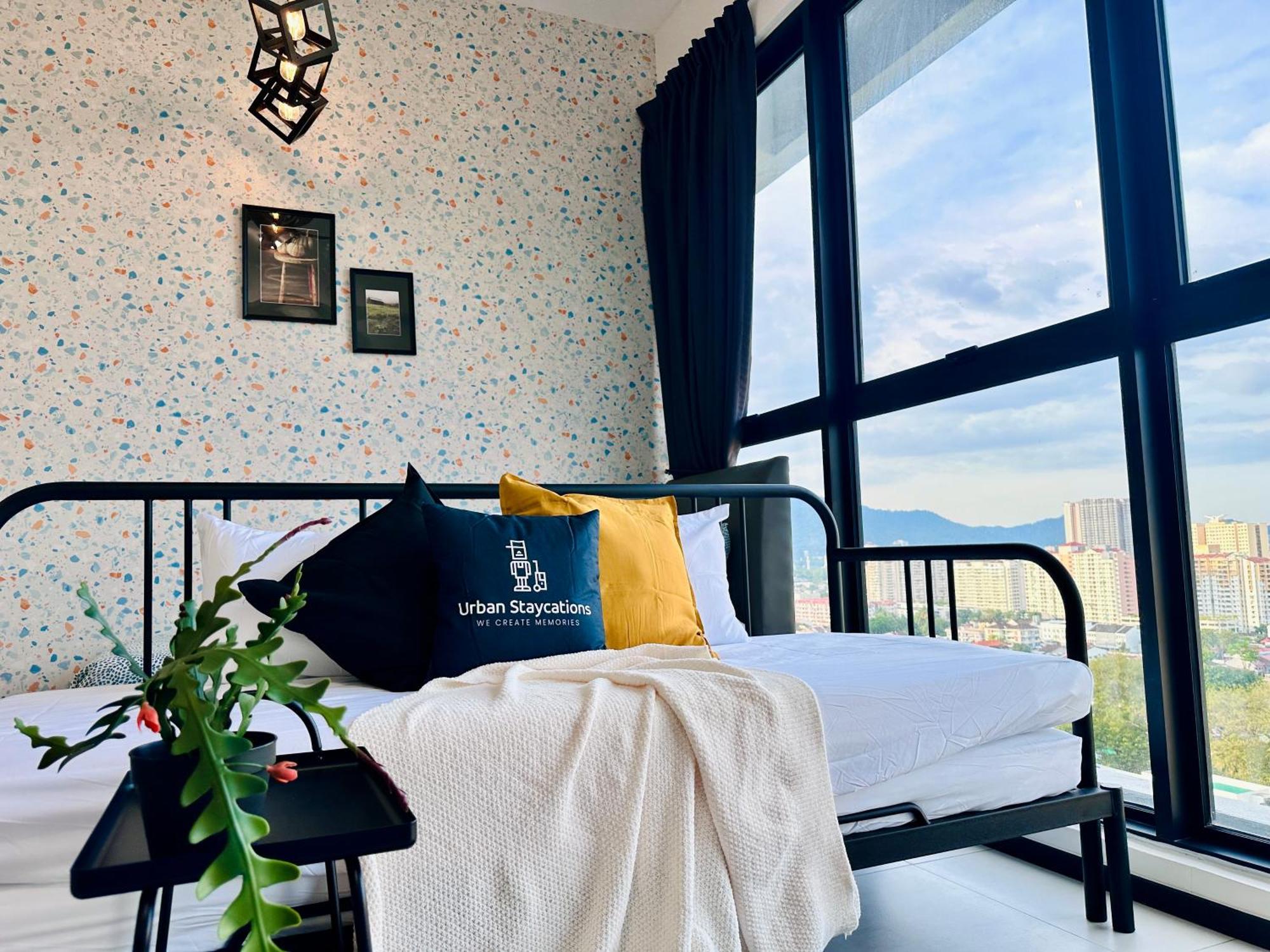 Apartment New 2br Or 3br Homey Getaway 7 To 10 Pax At Urban Suites, Georgetown By Urban Staycation Lod *