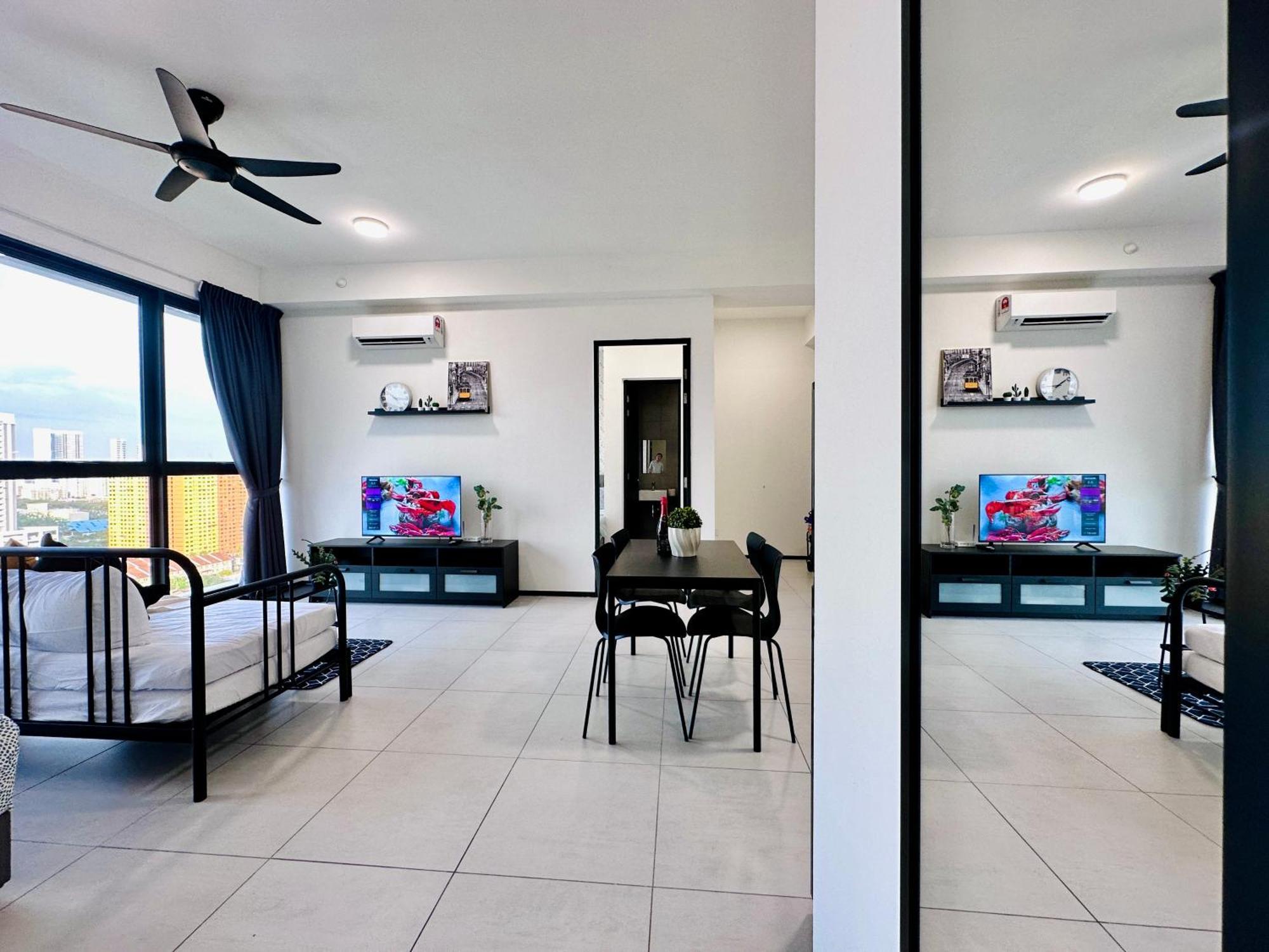 New 2br Or 3br Homey Getaway 7 To 10 Pax At Urban Suites, Georgetown By Urban Staycation Lod *
