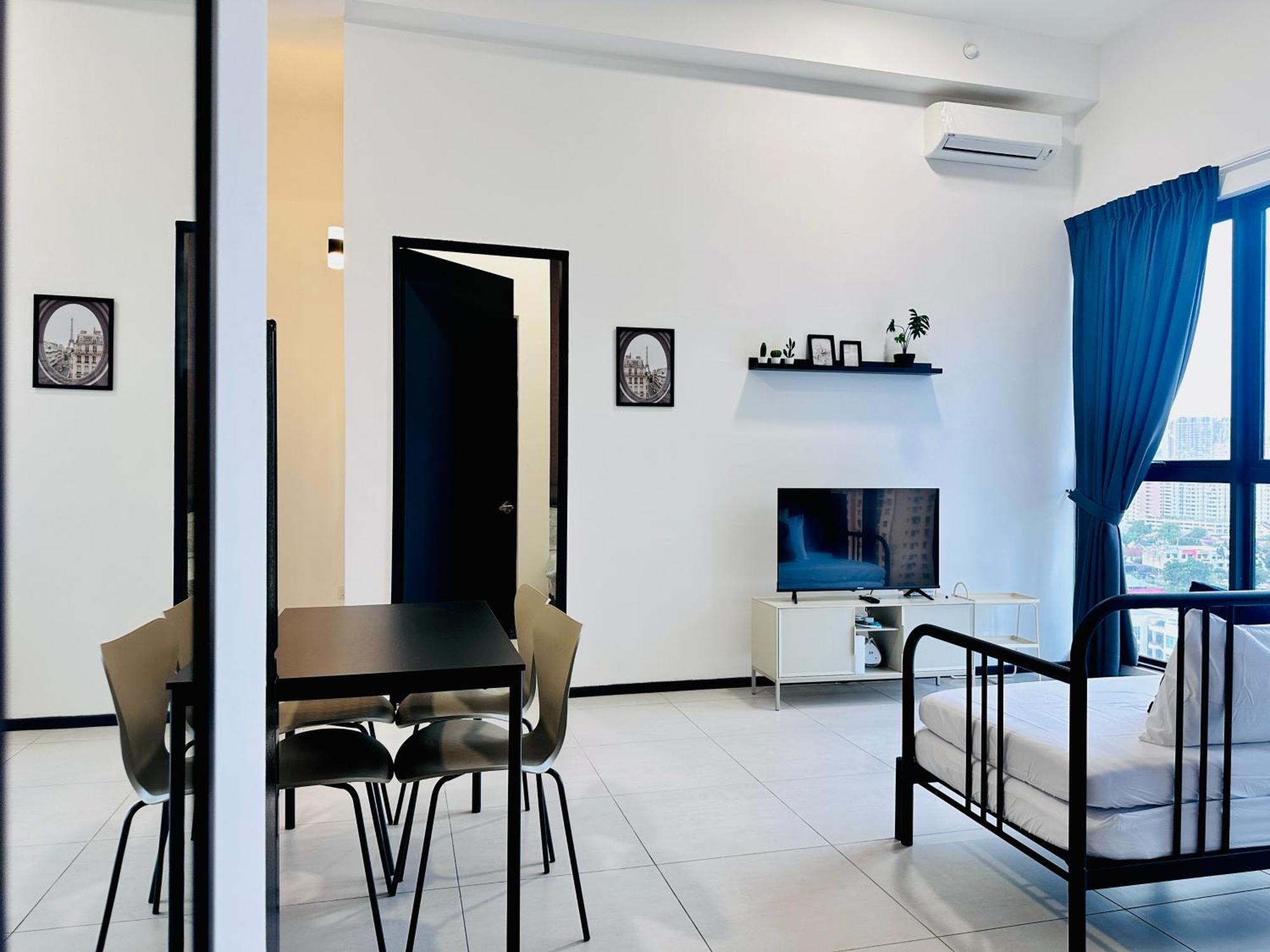 New 2br Or 3br Homey Getaway 7 To 10 Pax At Urban Suites, Georgetown By Urban Staycation Lod Jelutong
