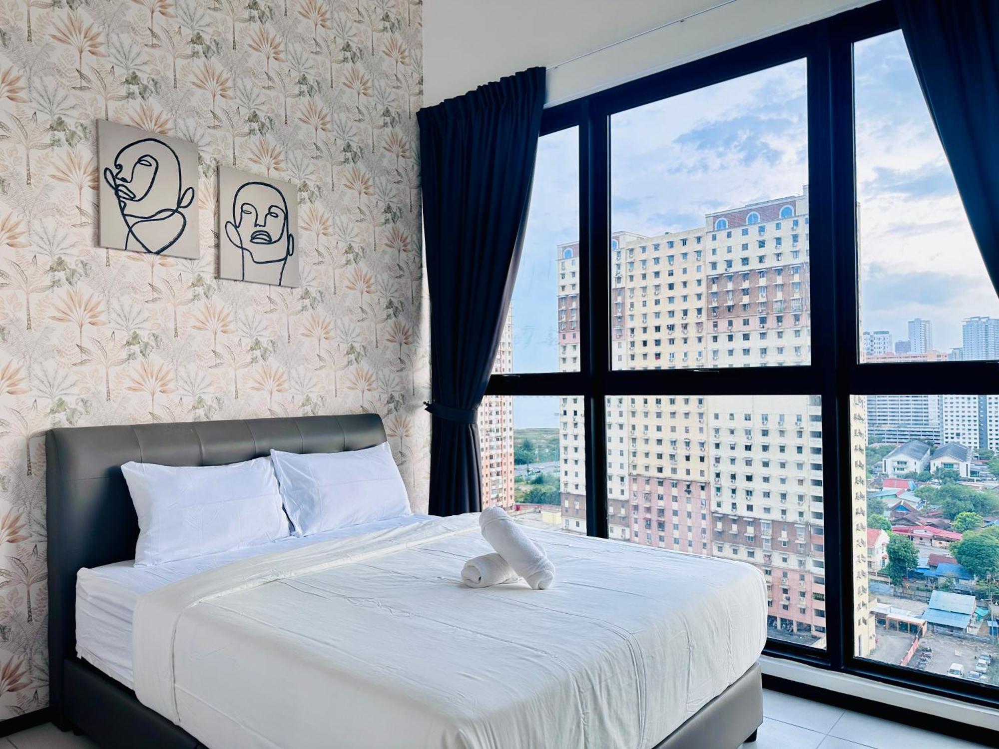New 2br Or 3br Homey Getaway 7 To 10 Pax At Urban Suites, Georgetown By Urban Staycation Lod Apartment Jelutong