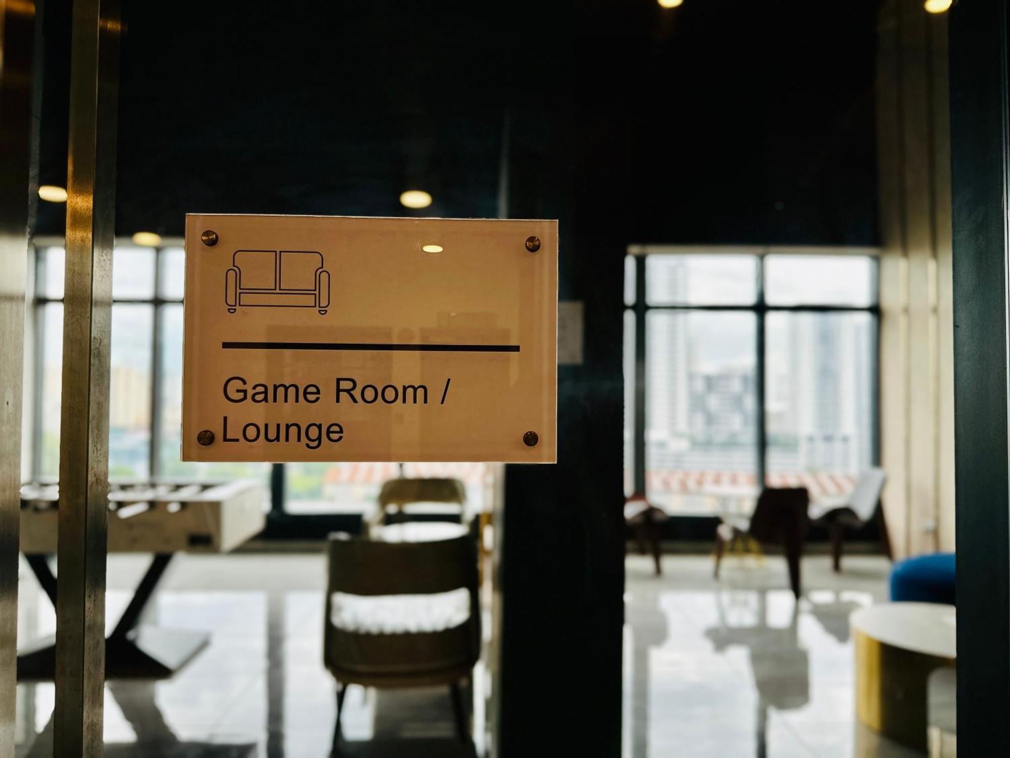 New 2br Or 3br Homey Getaway 7 To 10 Pax At Urban Suites, Georgetown By Urban Staycation Lod * Jelutong